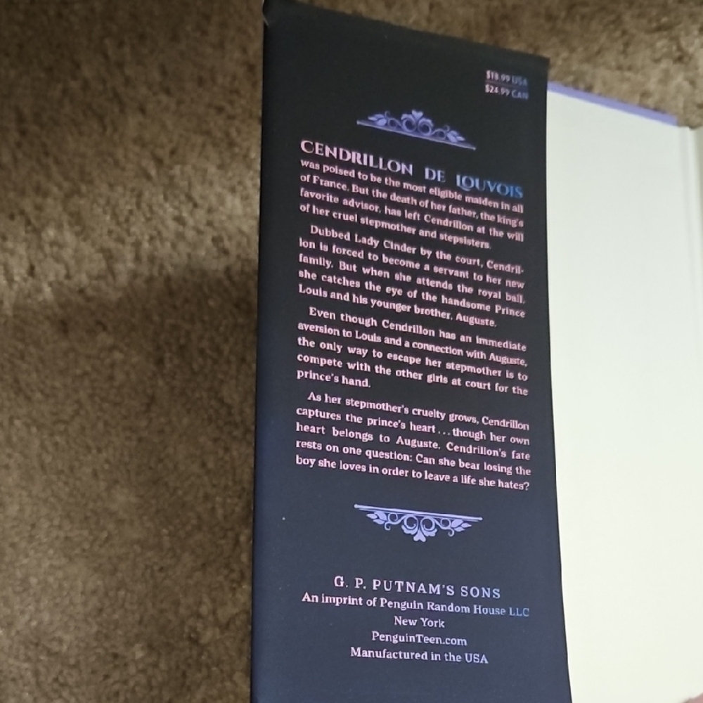 đź’šCinder & Glass hardcover book by Melissa De La Cruz - Picture 5 of 6